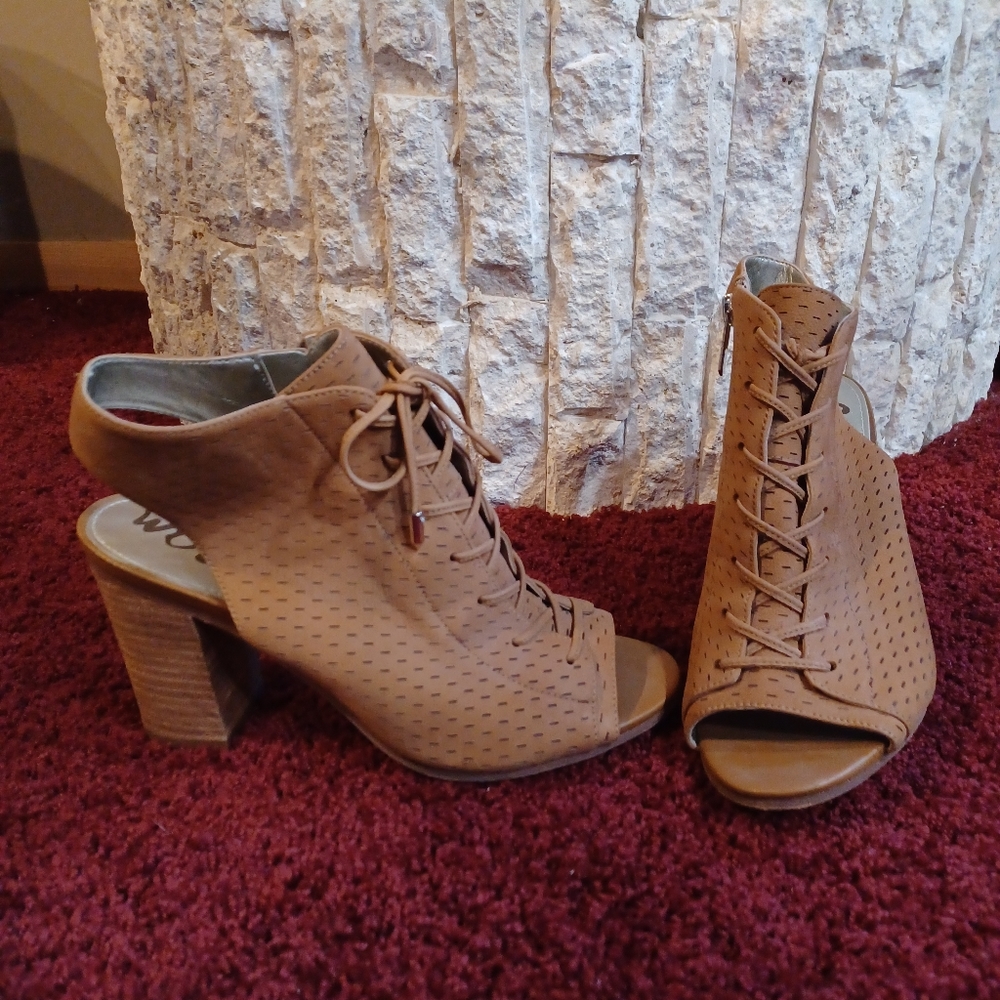 Sam Edelman leather lace up pumps heel shoes 7M